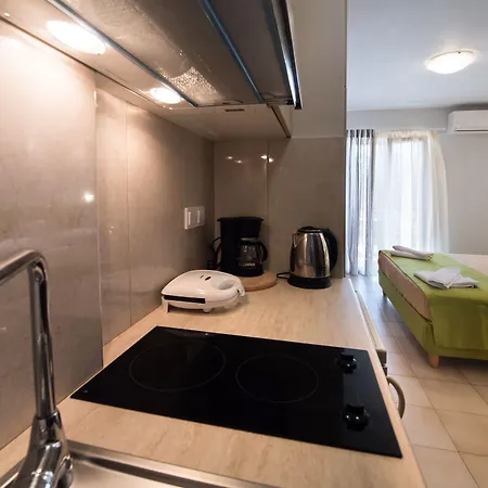 Apartmanhotel Christina Lijá