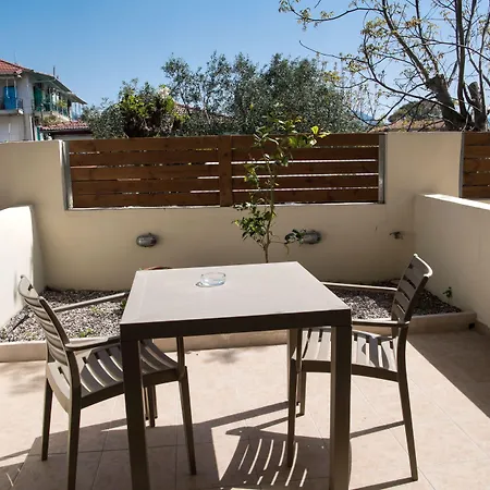 Christina Apartmanhotel