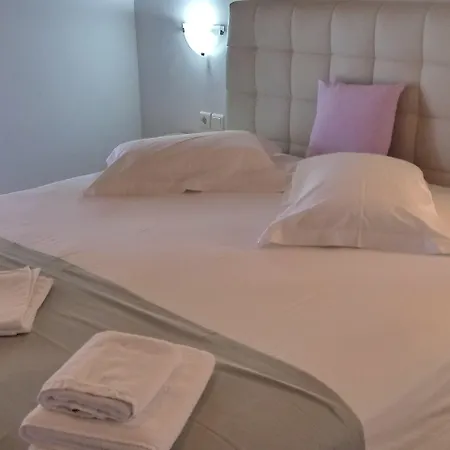 Apartmanhotel Christina Lijá