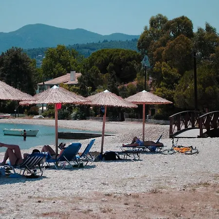 Christina Apartmanhotel