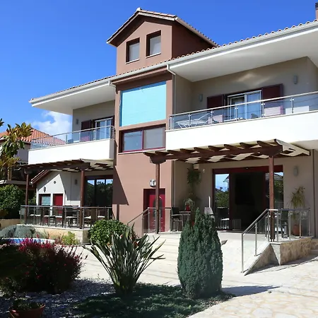 Lägenhetshotell Christina Lygia (Lefkada)