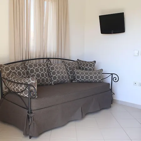 Apart Otel Christina 4*