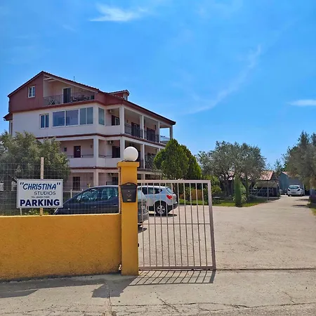 Apart Otel Christina 4*