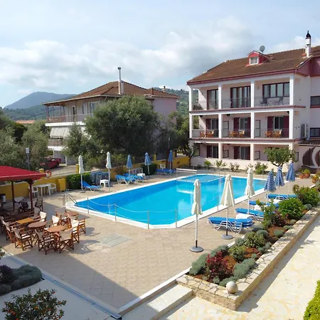 Appart hôtel Christina 4*