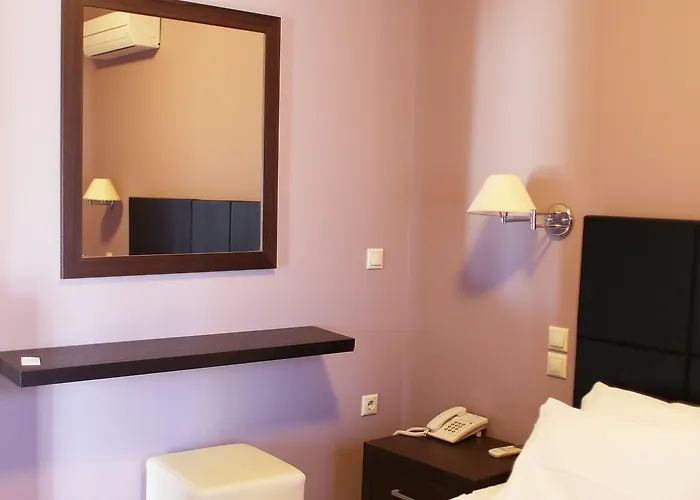 Christina 4* Λυγιά