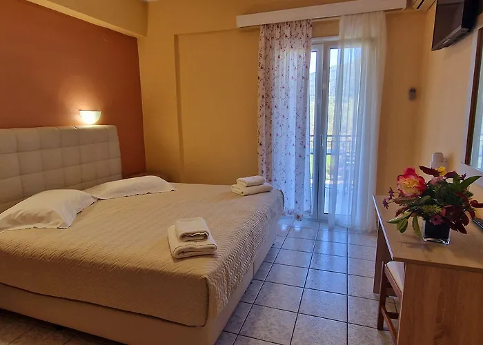 Ξενοδοχείο με διαμερίσματα Christina